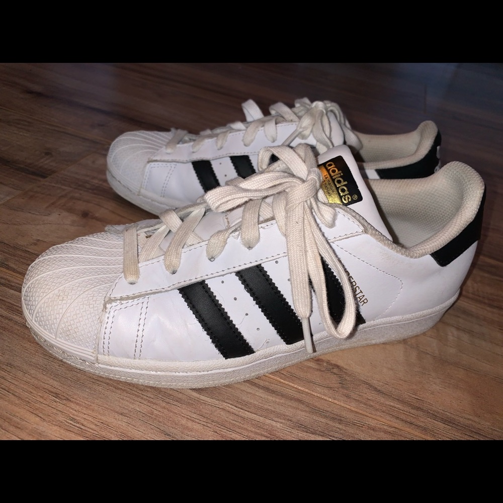 Adidas superstars size 8 sneakers